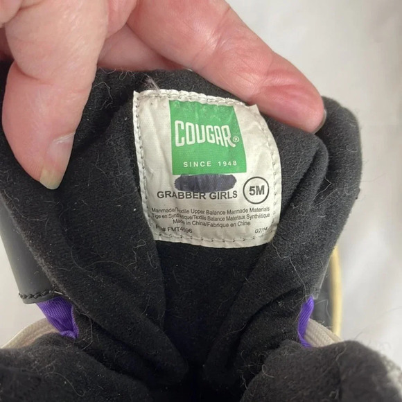 COUGAR Womens/Youth Retro Grabber Snow Boots Cherry Graffiti Purple Black Size 5 - Picture 9 of 10